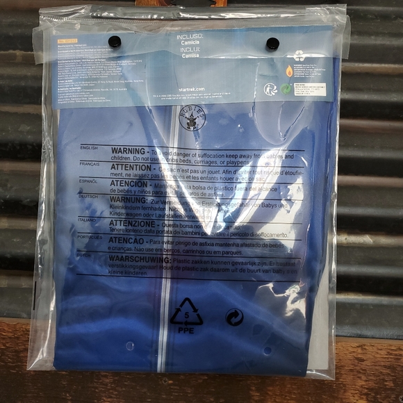 NIP Star Trek Discovery Science Uniform Costume - Picture 3 of 6